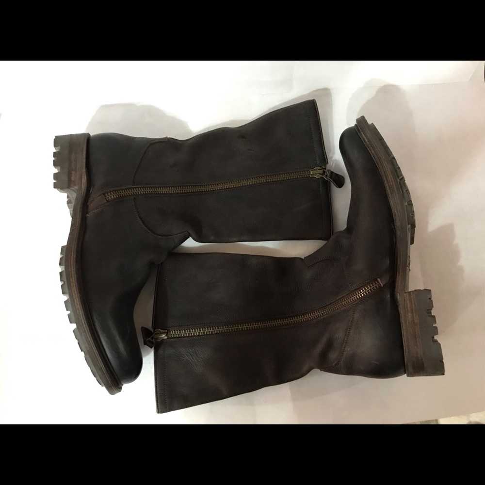 N.D.C shoe maker